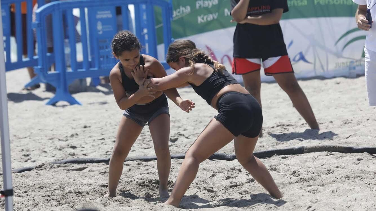 Las fotos del Campeonato y Liga de Andalucía de Lucha Playa