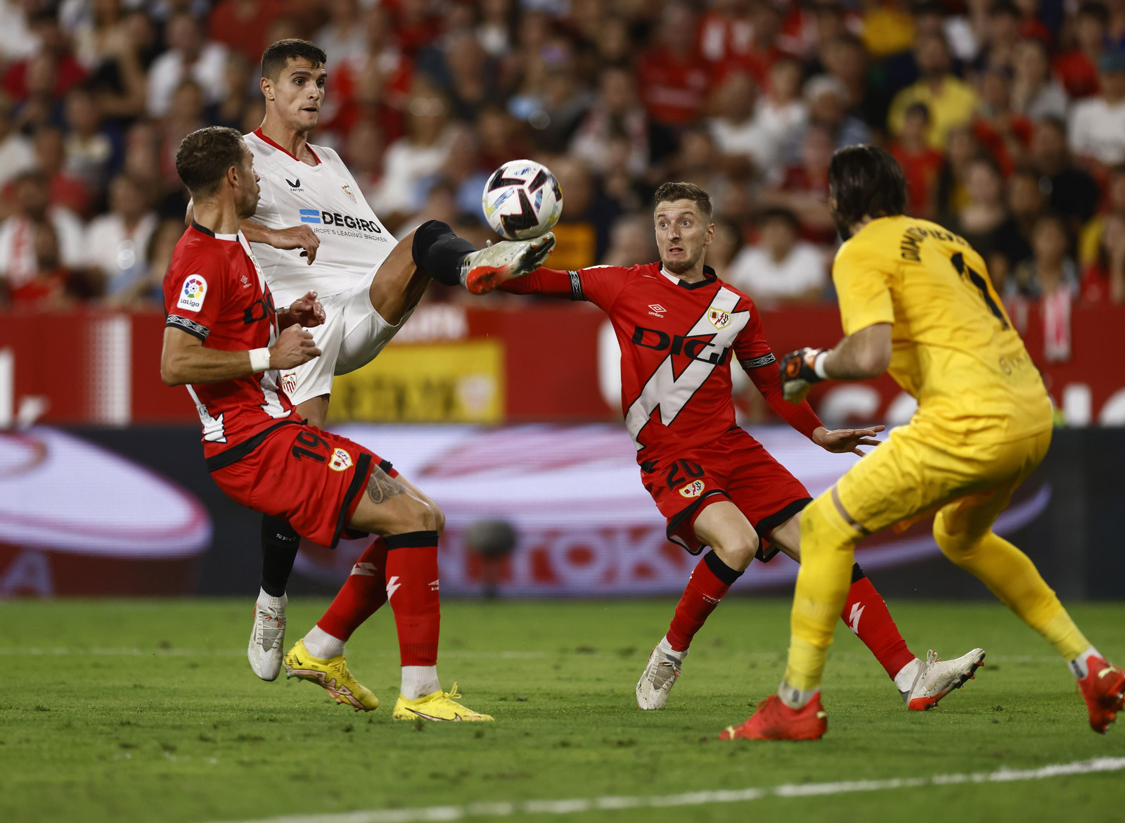 Las imágenes del Sevilla-Rayo