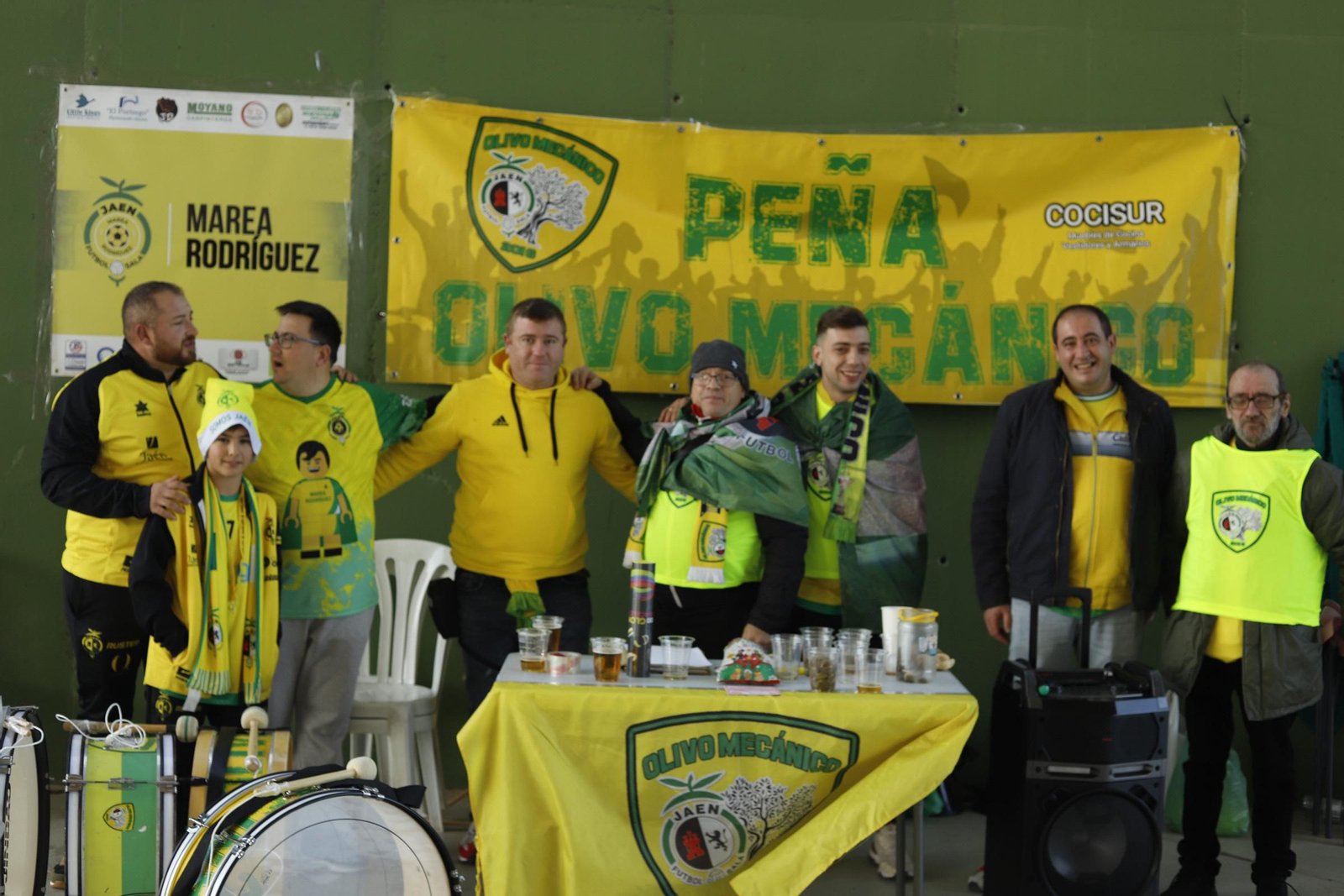 Así se ha vivido la 'fan zone' de la Supercopa de España y el recibimiento al Jaén FS