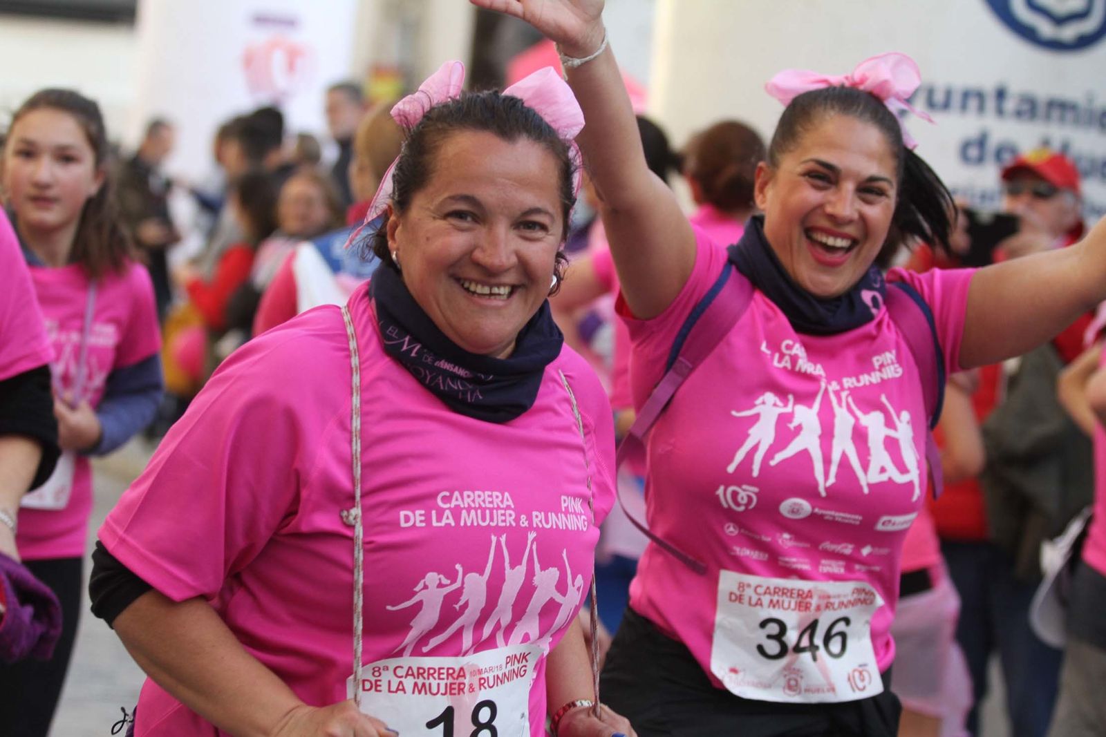 Imágenes de la Carrera contra el cáncer de mama de Huelva.
