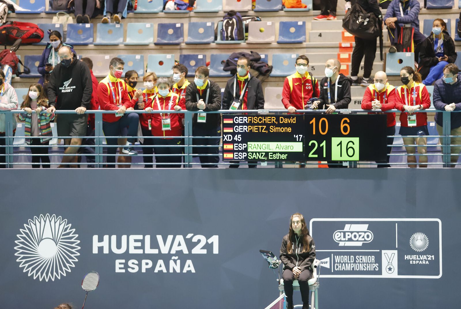 Imágenes del primer día de competición del Mundial senior de bádminton de Huelva 2021