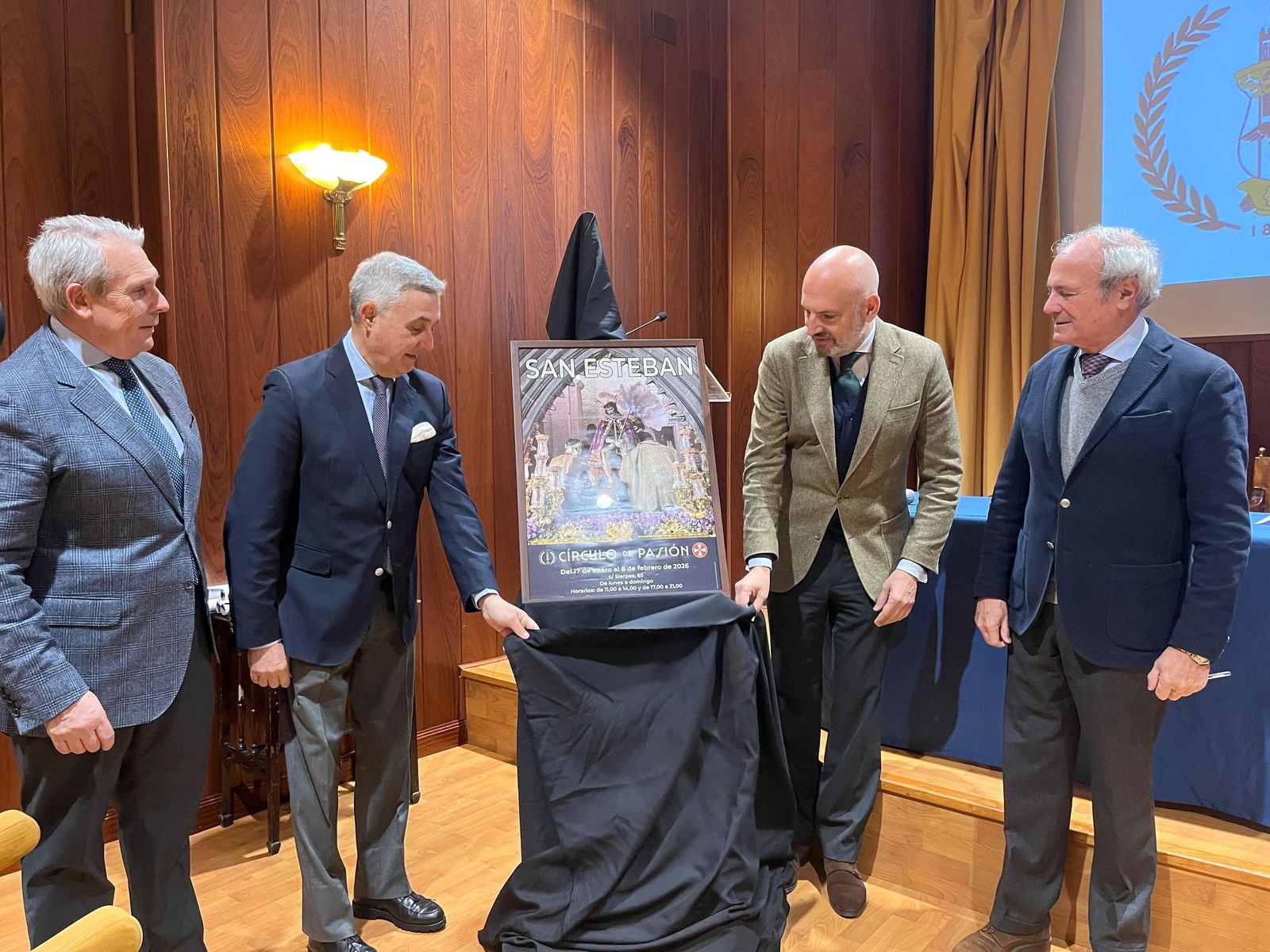 Acto de inauguracićon de este ciclo expositivo