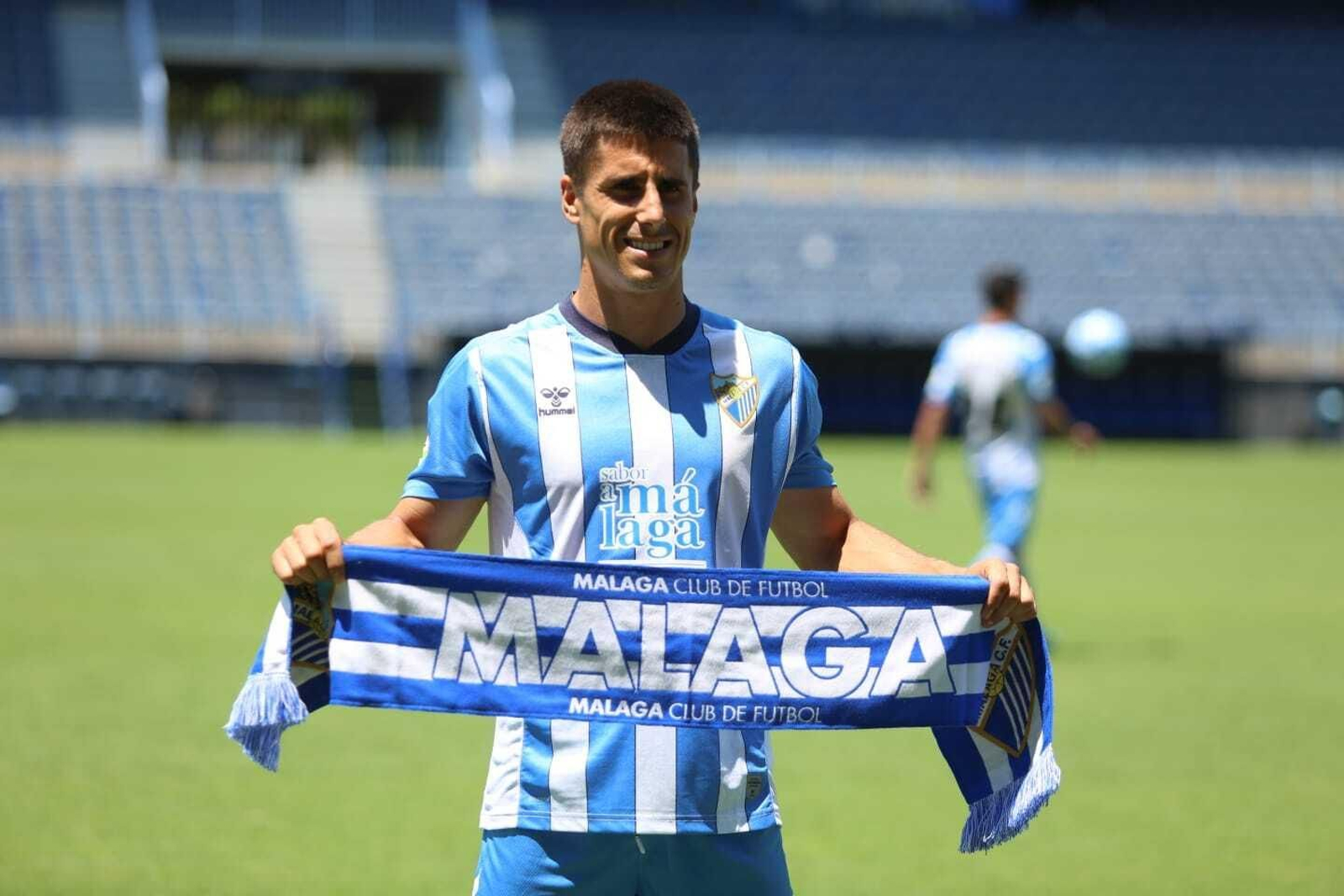 Fotos: El Málaga presenta cinco fichajes de una tacada