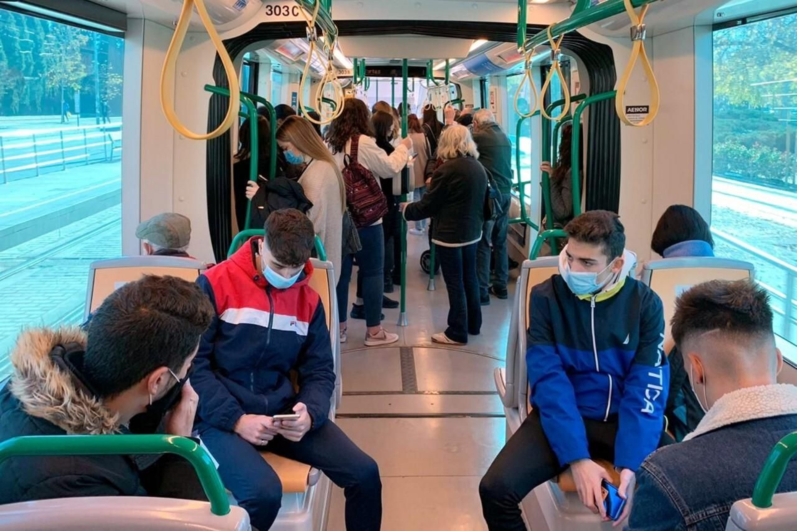 Metro de Granada contabiliza la primera subida en viajeros desde el inicio de la pandemia