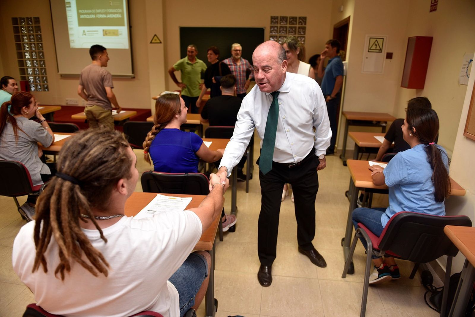Visita del alcalde a las instalaciones.