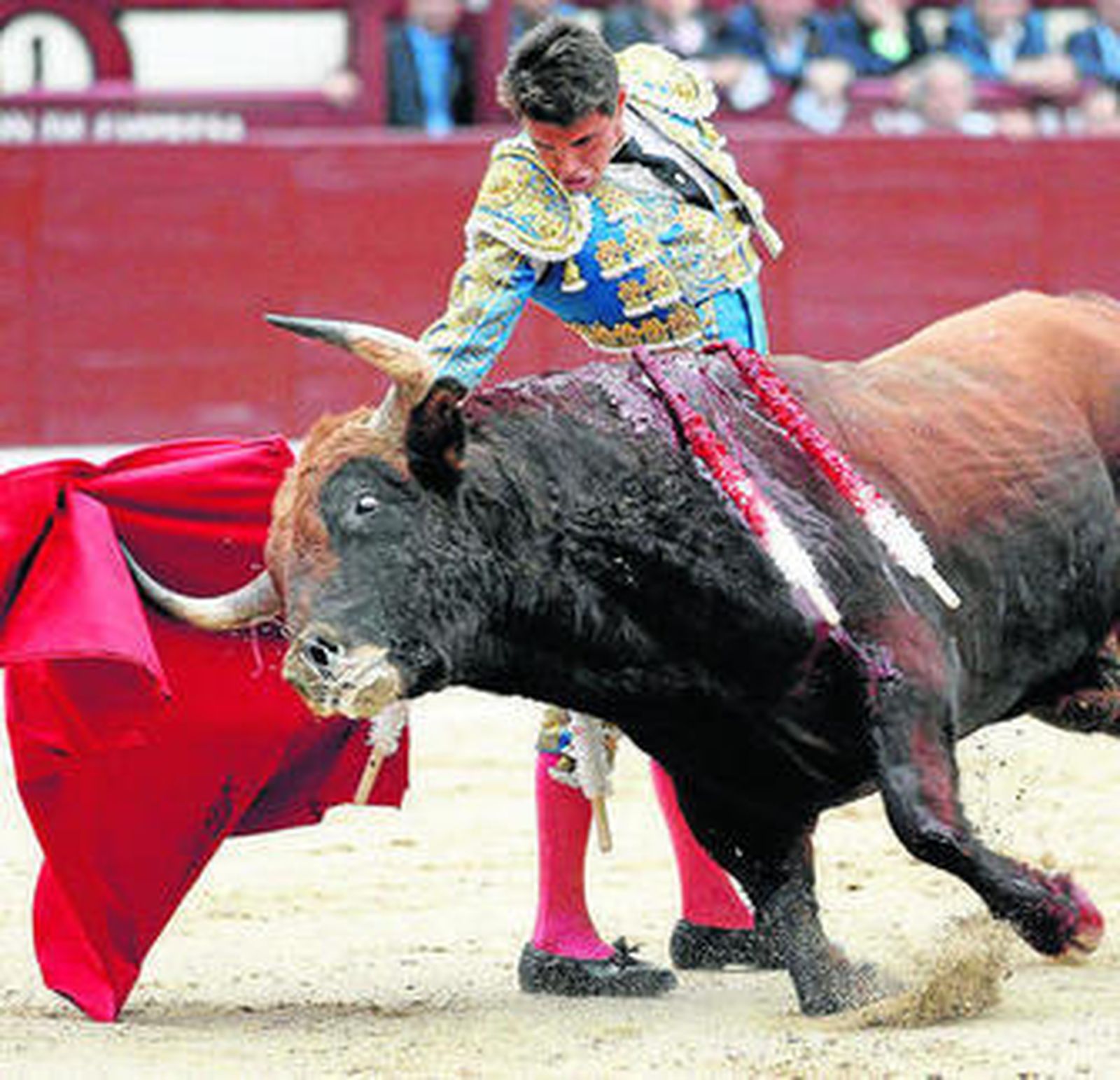 Miguel Tendero, durante su labor ayer en Madrid.