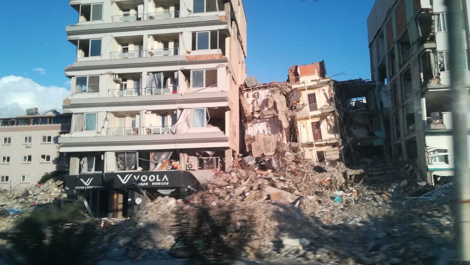 La experiencia de dos sanitarios de Huelva en Turquía tras el terremoto, en imágenes