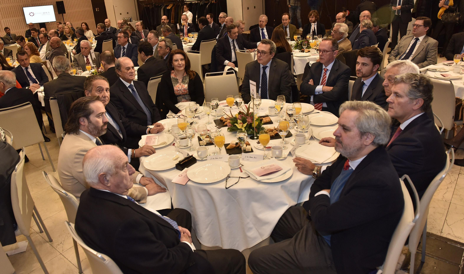 Juan Ramón Guillén, Alberto Grimaldi, José Luis Manzanares, Antonio Ponce, Carmen Crespo, Juan José Esteban, Felipe Granados, Beltrán Pérez, Francisco Herrero, Álvaro Soto y Luis Sánchez-Moliní.