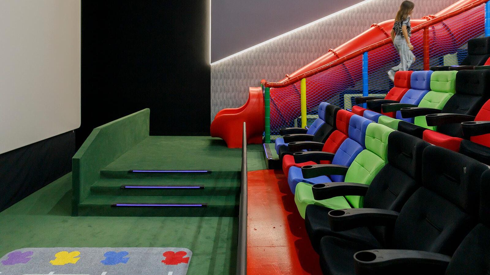 Los niños y adultos podrán vivir una experiencia única en la nueva Sala Kids de Ocine Serrallo.