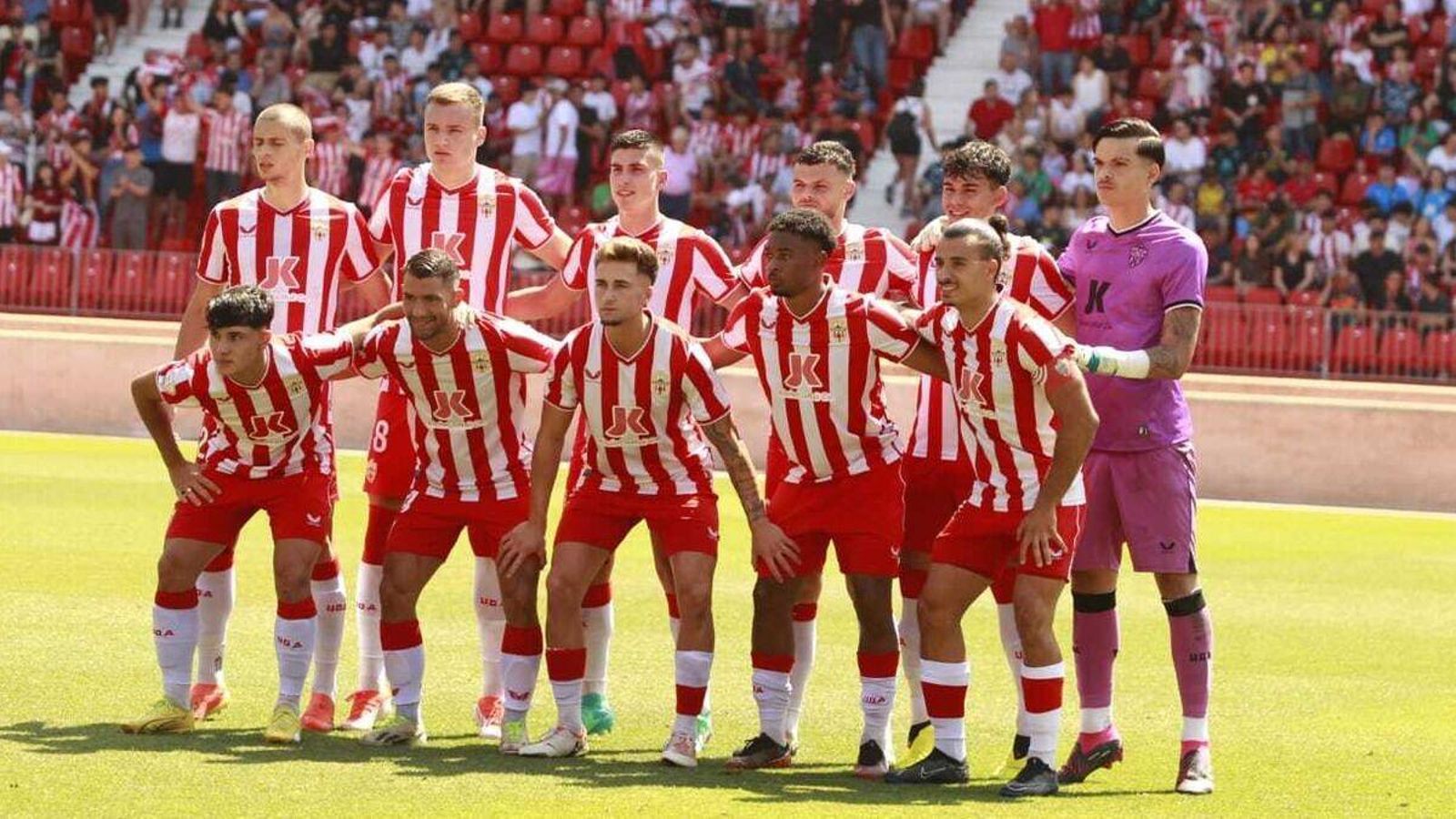 El Almería B rozó el triunfo ante el Toledo en el descuento en el Power Stadium. El Almería B rozó el triunfo ante el Toledo en el descuento en el Power Stadium.