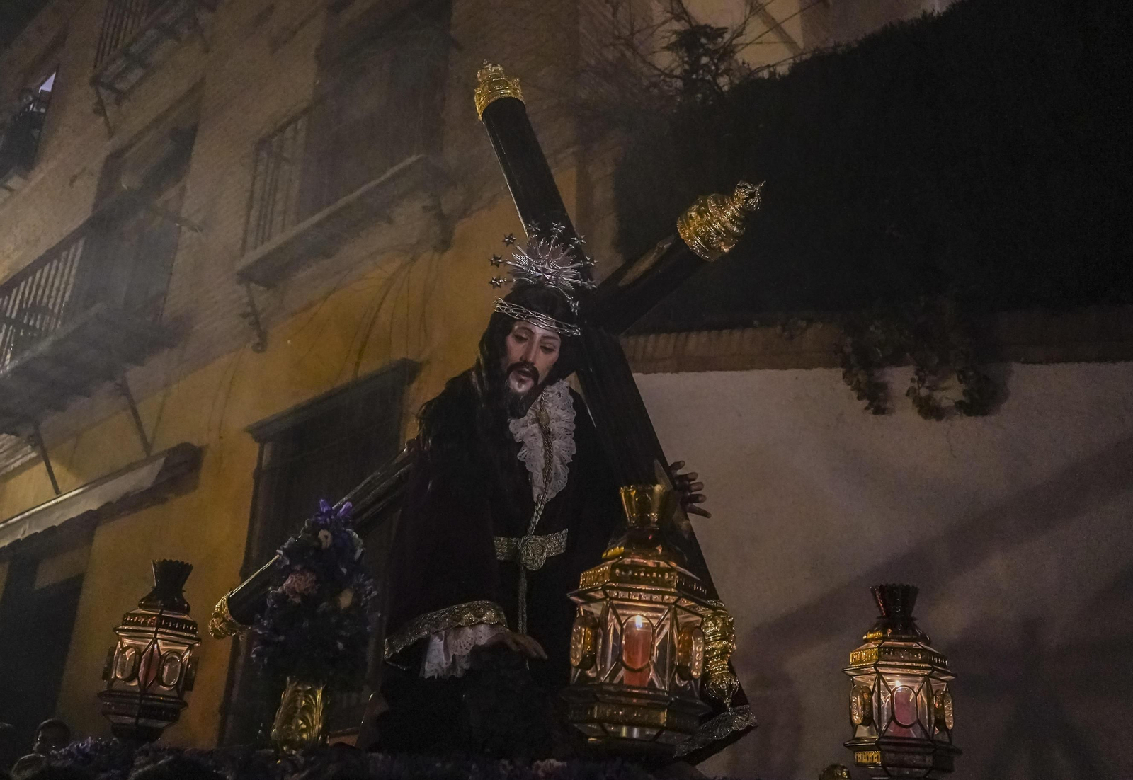 Del Albaicín al Realejo, las imágenes del traslado de Tres Caídas