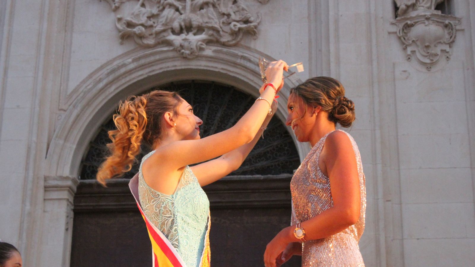 La reina de 2018 trapasa la corana a Noelia Galera.