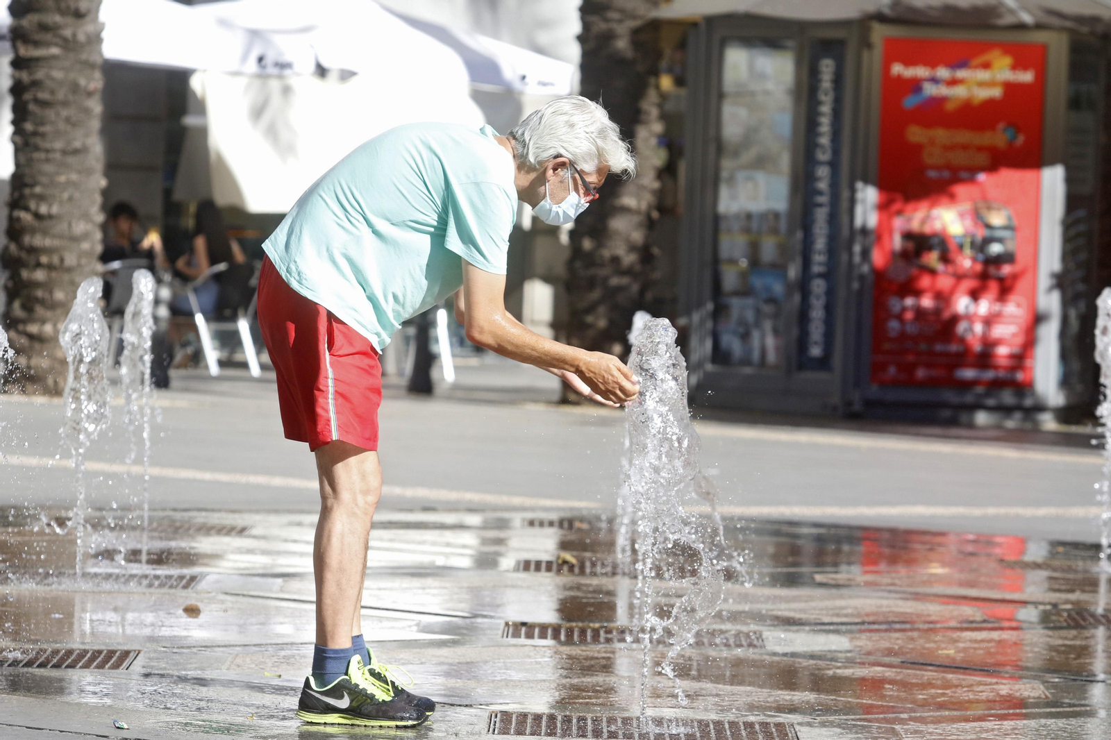 Fotografías de un lunes desafiando el calor en Córdoba