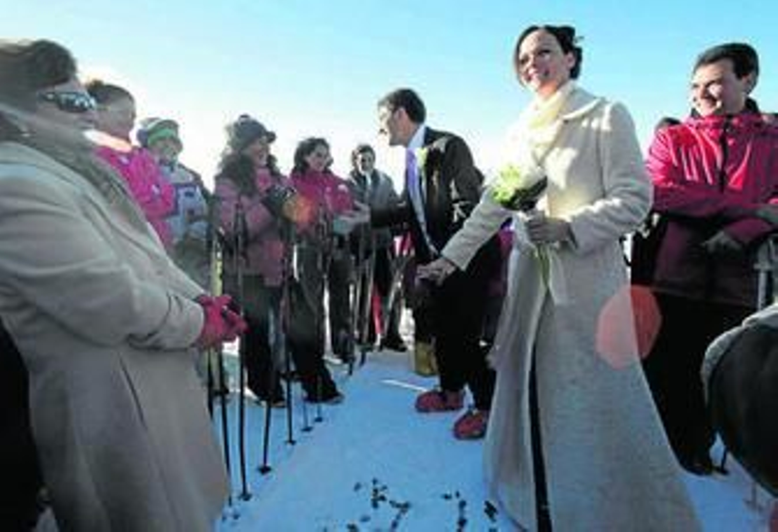 LA PAREJA Paco Gallego y Paula Camacho son amantes del esquí y de la montaña, así que no les quedaba duda: su sitio era Sierra Nevada.
