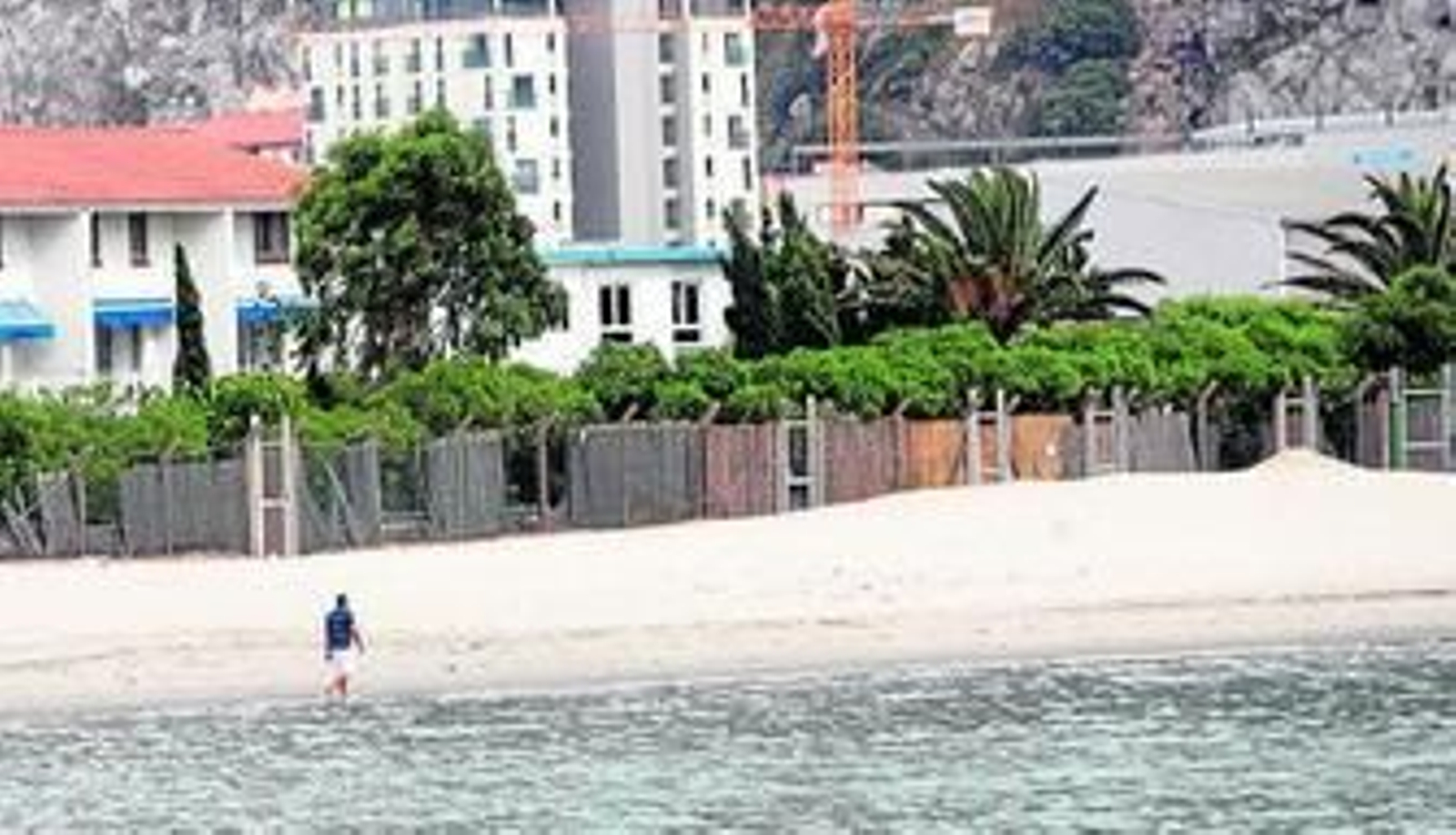 La playa Oeste, que resultó afectada por un vertido el verano pasado.