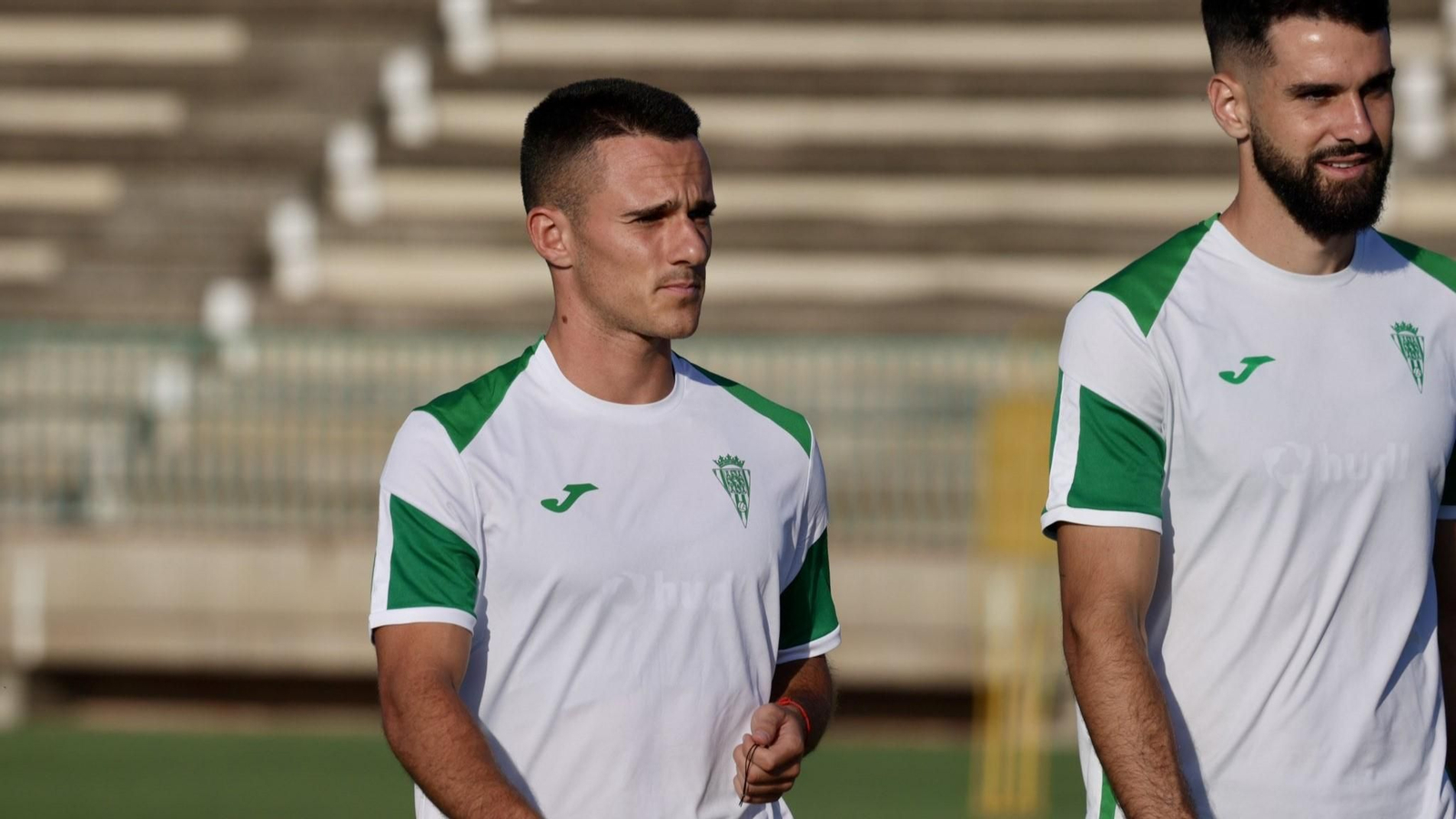 Diego Bri, junto a Xavi Sintes, en su primer entrenamiento con el Córdoba CF.