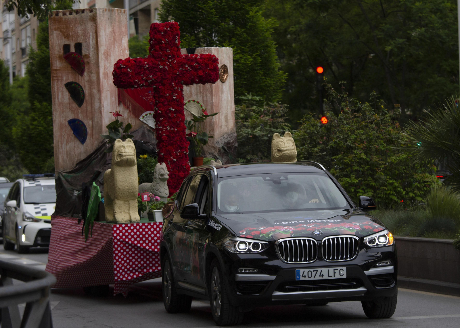 Fotos: Granada se queda con las ganas de más Día de la Cruz por la tarde