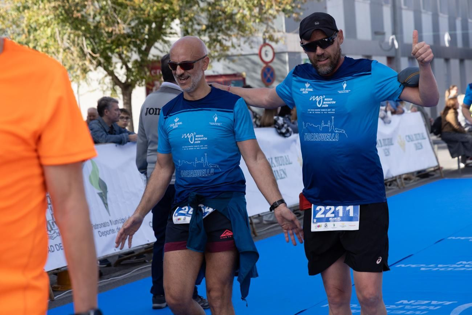 En imágenes: multitudinaria e histórica XXIX Media Maratón 'Ciudad de Jaén' y 10k en memoria de Paco Manzaneda