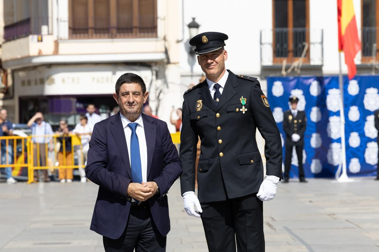Acto por el día de la Policía Nacional, con motivo de la festividad los Santos Ángeles Custodios