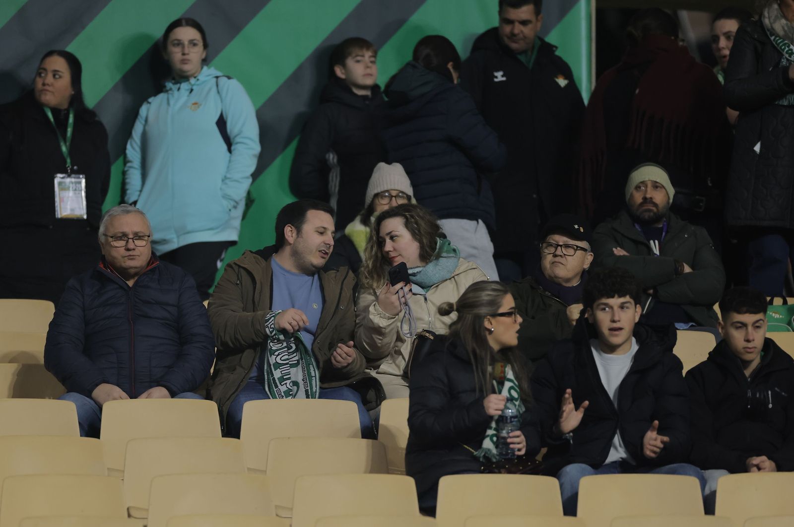 Búscate en las fotos del Betis - Villarreal
