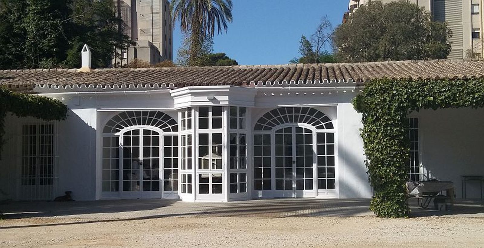 Vista exterior del restaurante de Universo Santi en Jerez