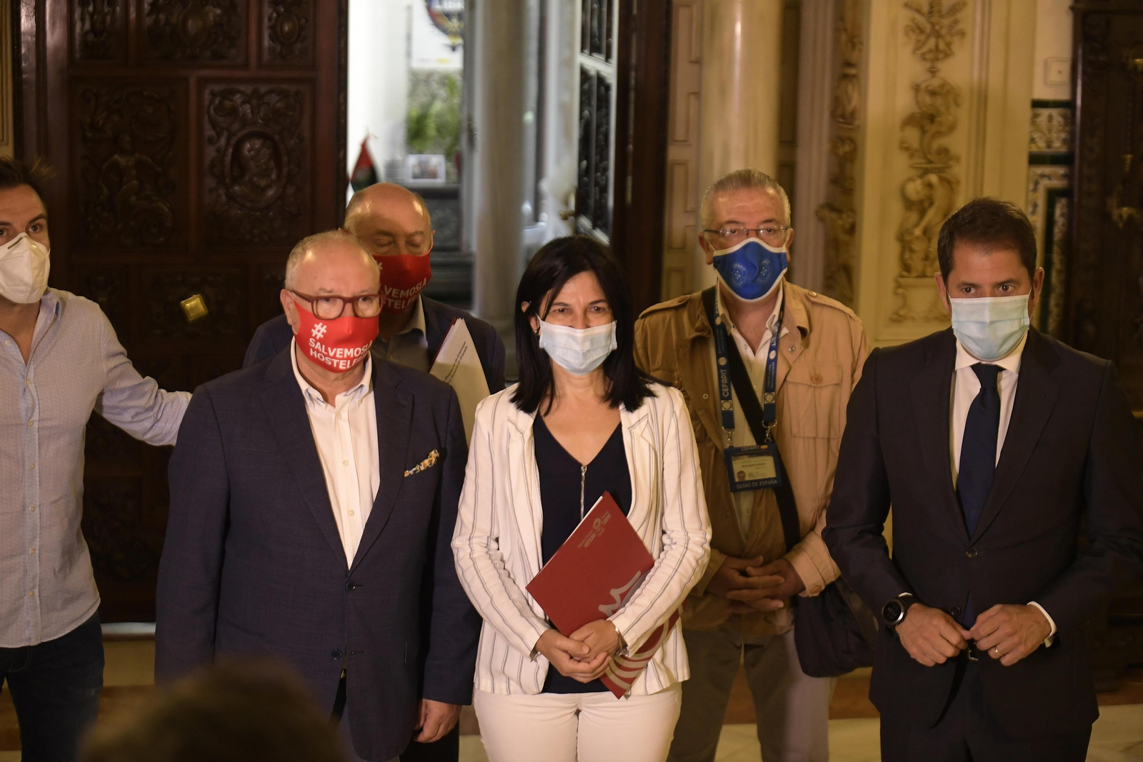 Fotos: El turismo se manifiesta en Granada