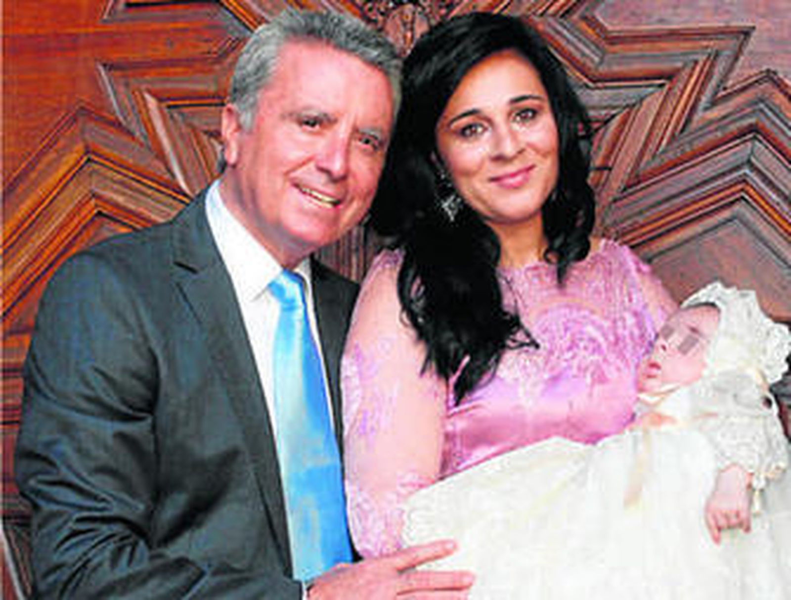 Ortega Cano bautiza a su hijo con muchas ausencias