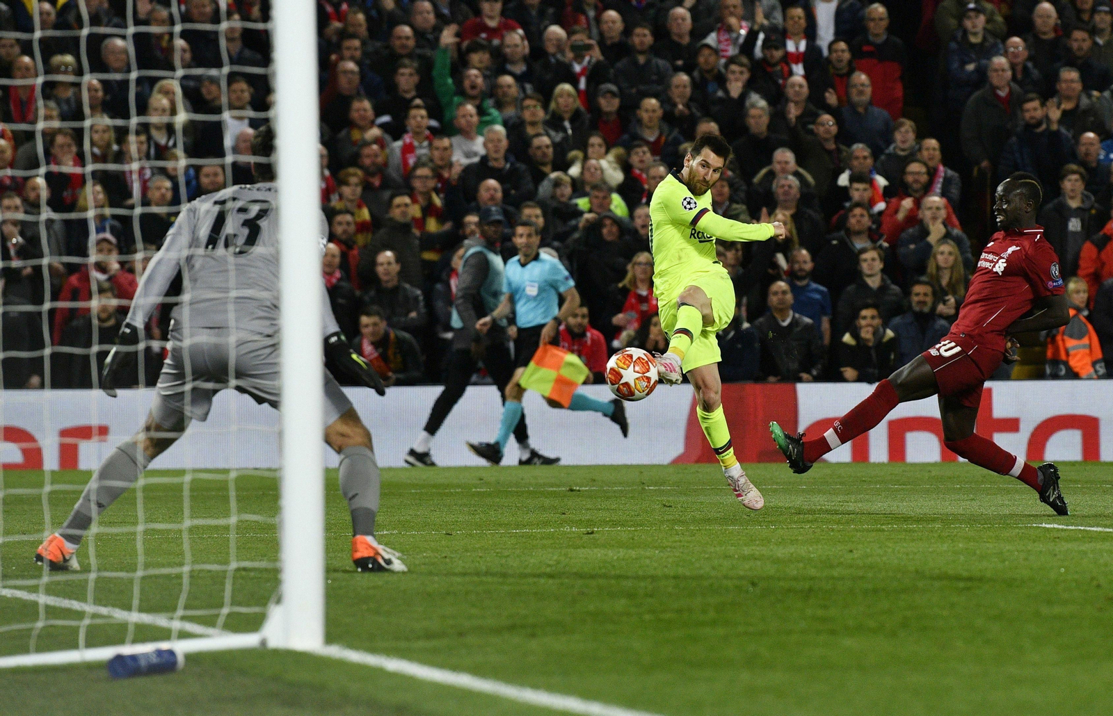 Las imágenes del Liverpool-Barcelona de Champions