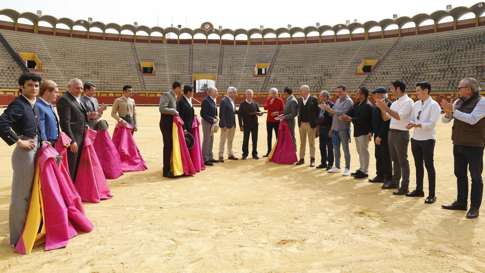 La clase magistral de tauromaquia organizada por Miguelete, en imágenes