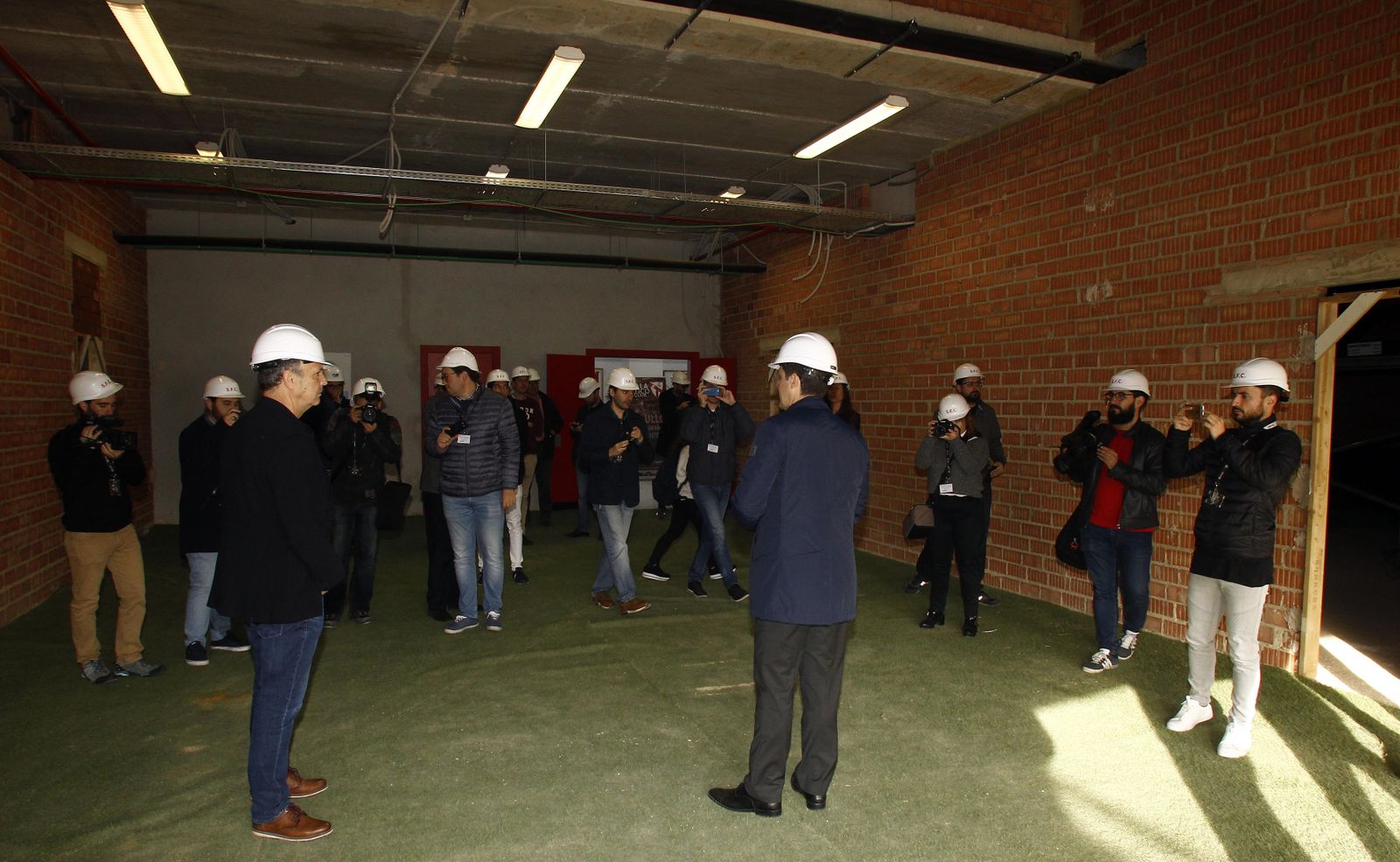 Las imágenes de la visita a las obras de la Ciudad Deportiva del Sevilla