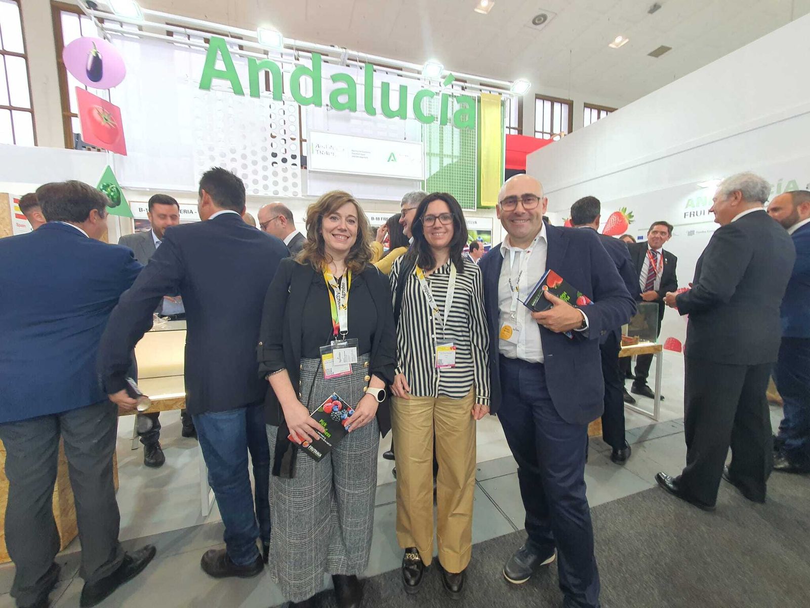 Grupo de Internacional de Agrobío, en el pabellón andaluz de Fruit Logistica.
