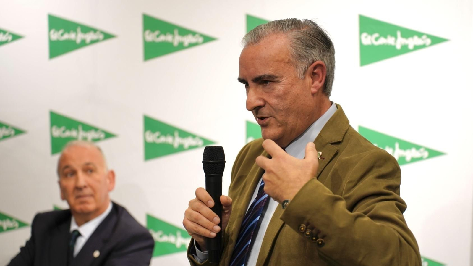 Fotos de la presentacion del libro de Alfonso Escuadra