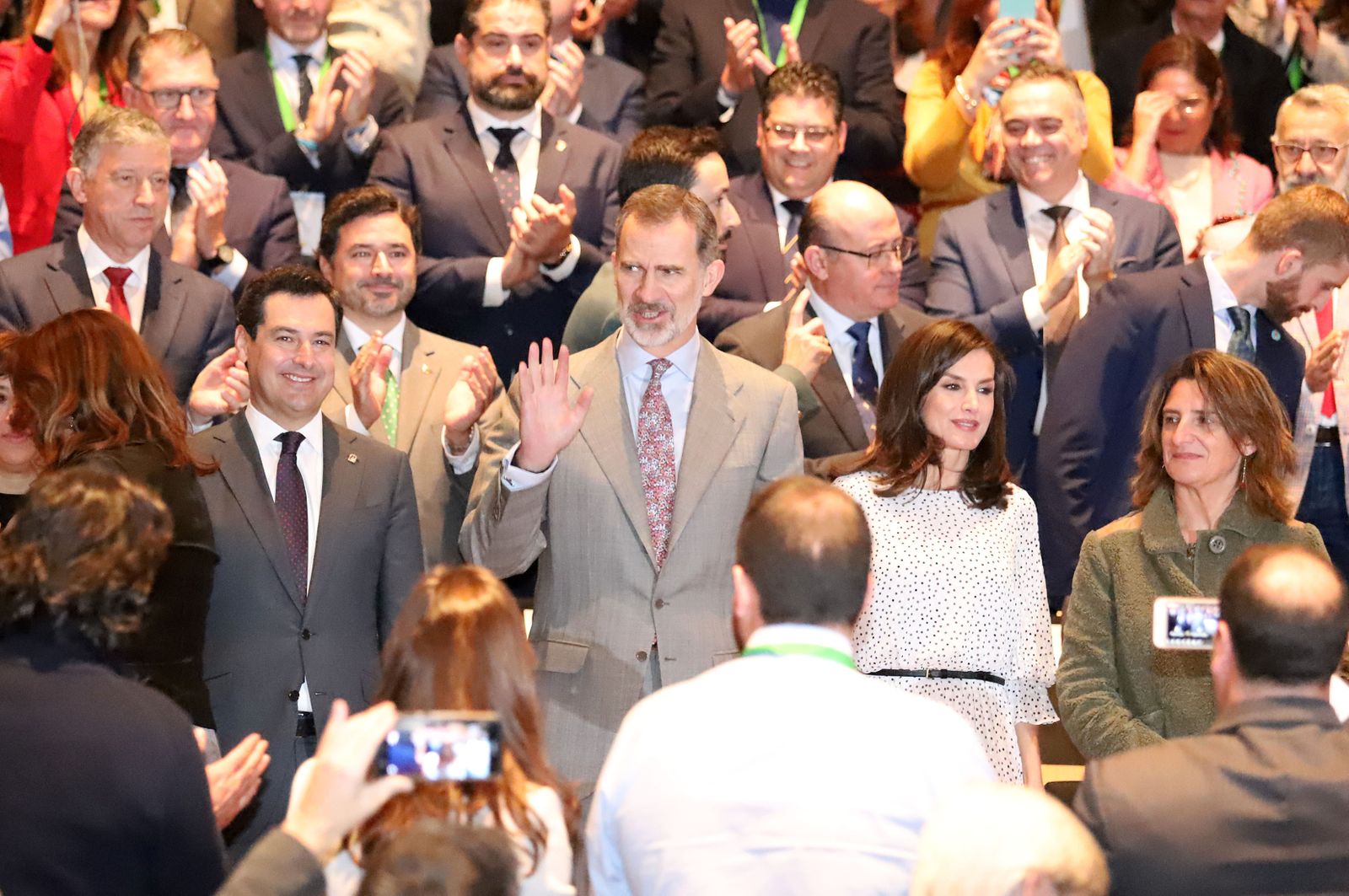 Imágenes de los Reyes Don Felipe y Doña Letizia en el congreso del 50 aniversario de Doñana