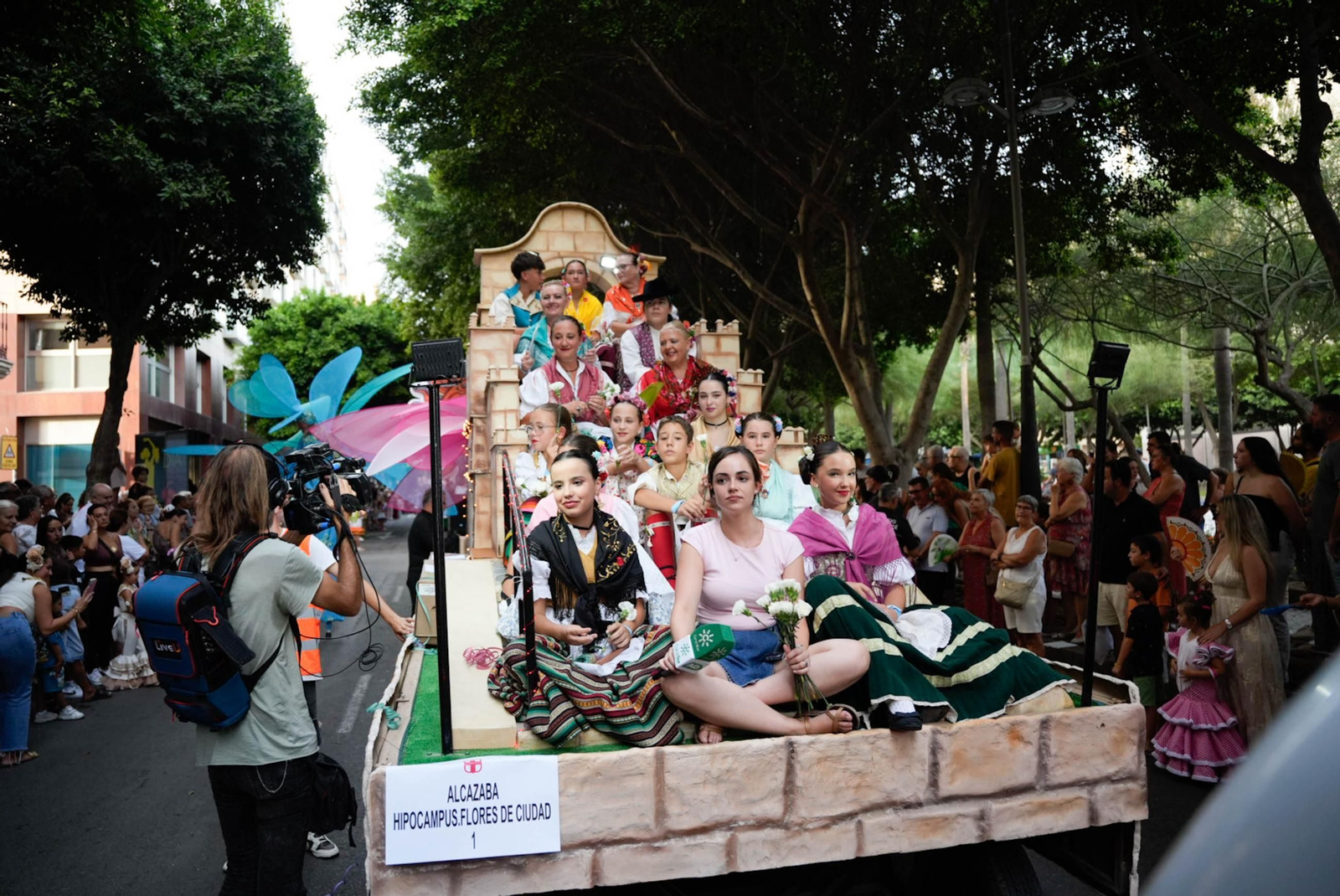 Así se ha vivido la Batalla de Flores en la Feria de Almería