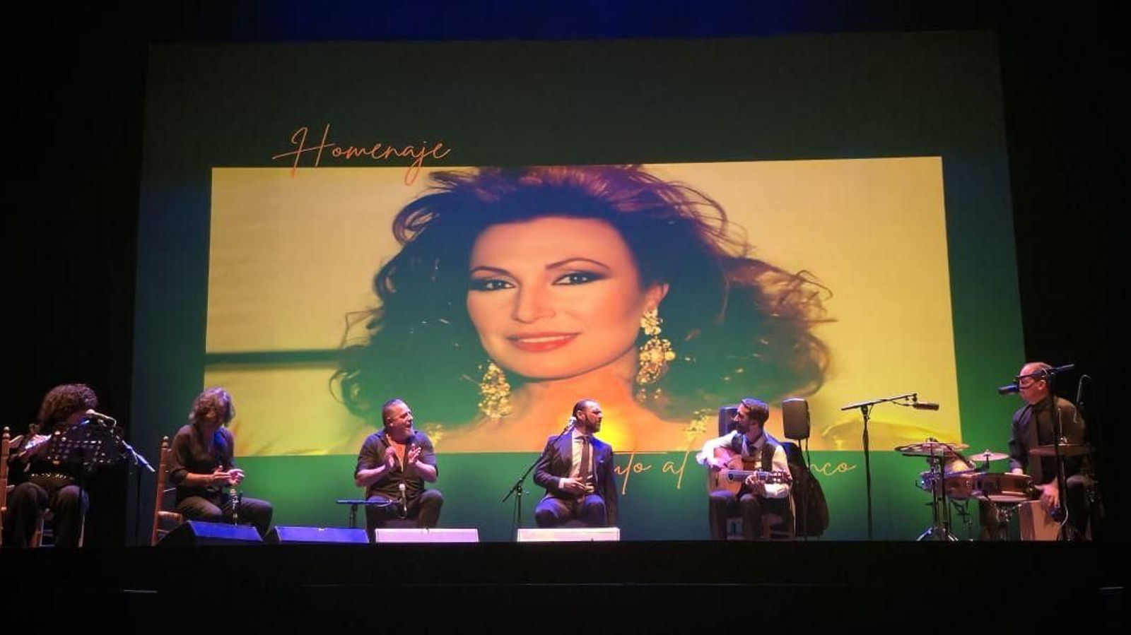 Un momento del espectáculo de El Wilo de El Puerto.