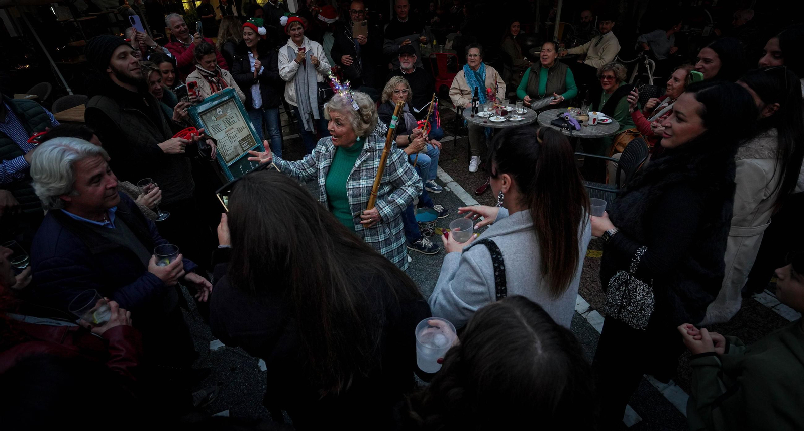 Imágenes de las zambombas del día 5 de diciembre en Jerez