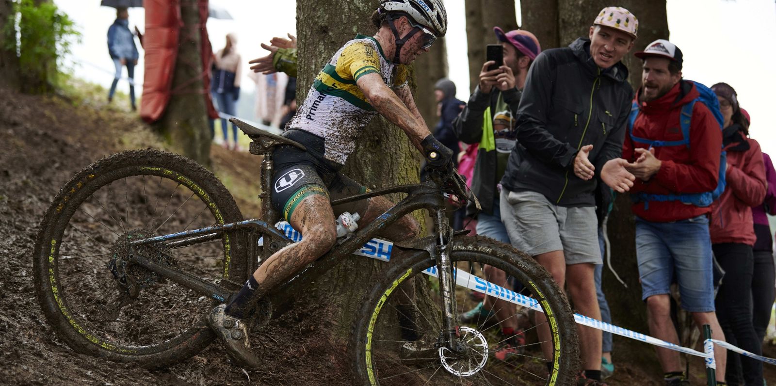 El equipo Primaflor afronta la fase final de la Copa del Mundo de XCO