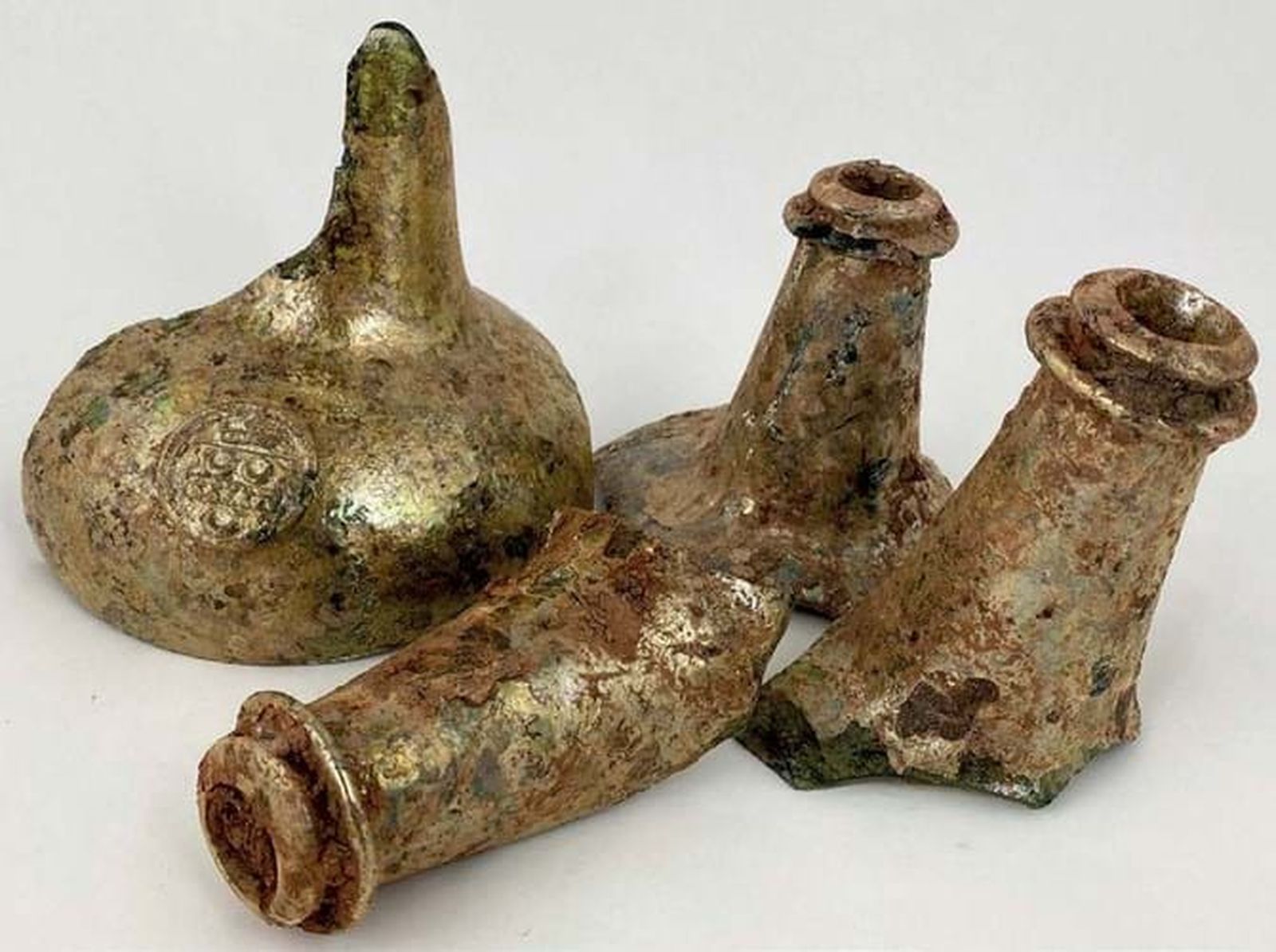 Las botellas doradas