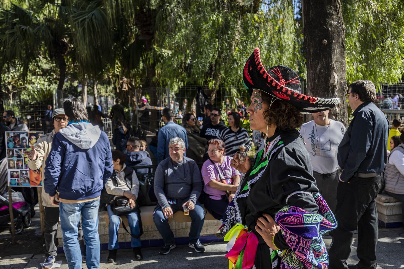 Las imágenes del Domingo de Piñata del Carnaval de Cádiz 2023.