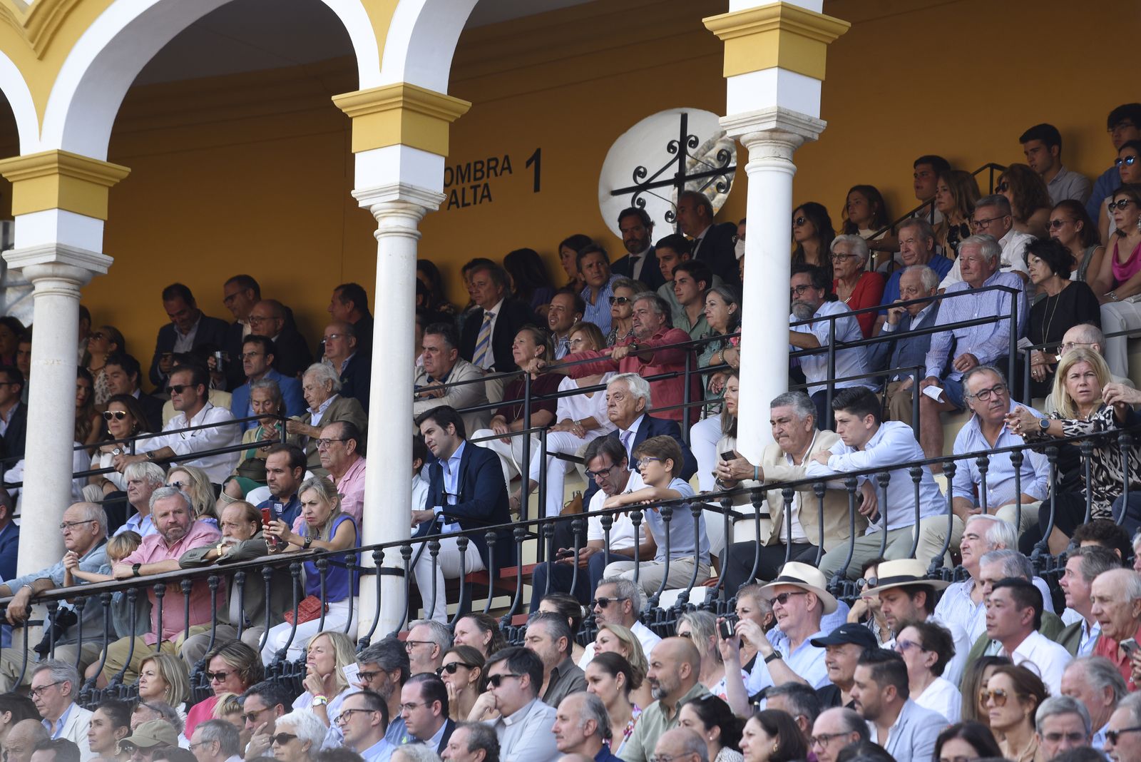 Búscate en la tercera corrida de toros de la Feria de San Miguel de Sevilla