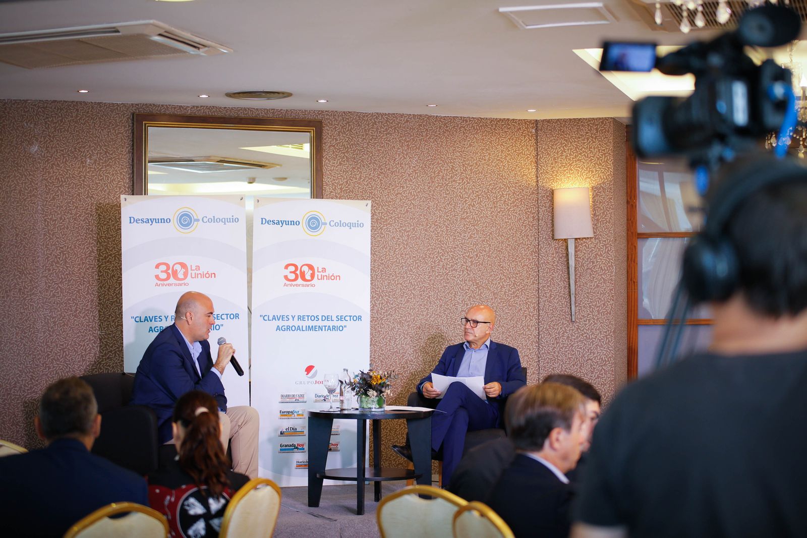 Imágenes del desayuno coloquio de Diario de Almería, con Jesús Barranco, CEO de La Unión