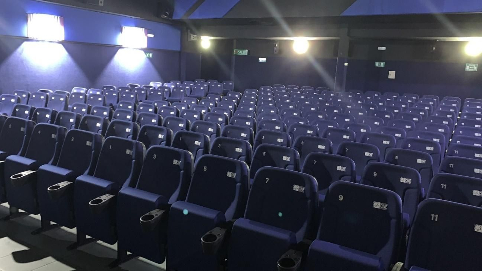 Interior de una  de las salas de cine, del centro comercial Jerez Sur.