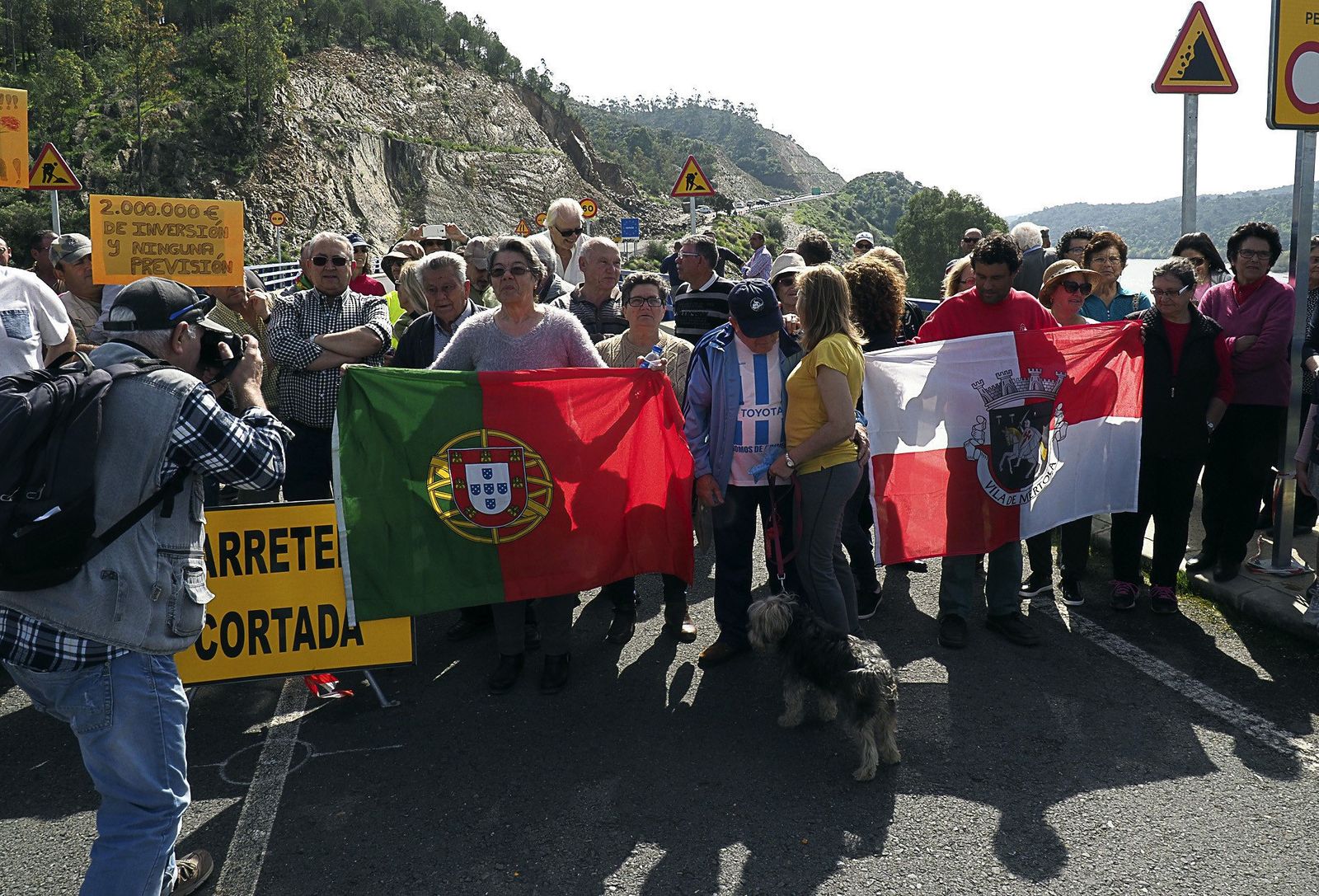 Contra el cierre del puente del Bajo Guadiana