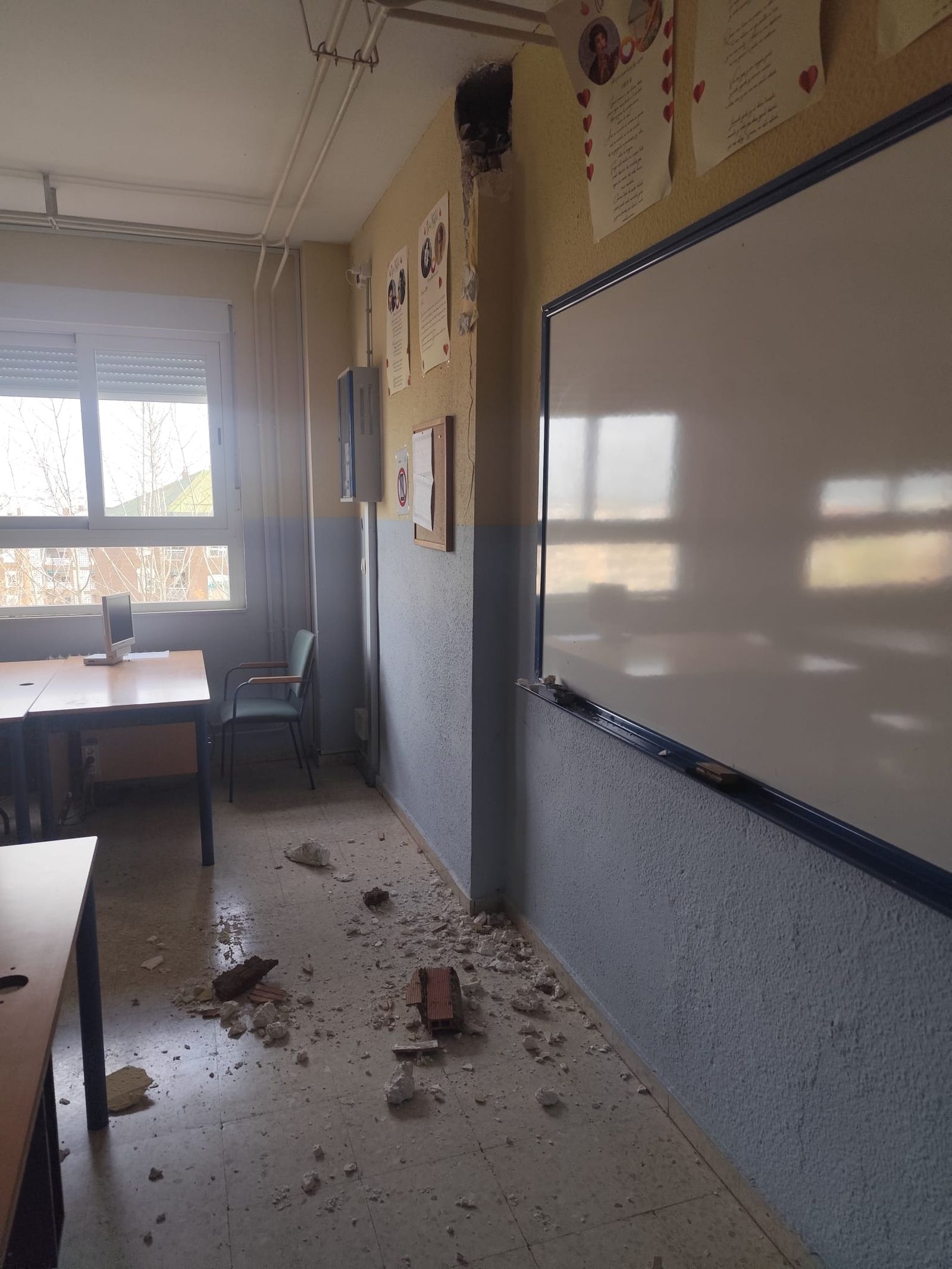 Estado de una de las clases del IES Cástulo de Linares.