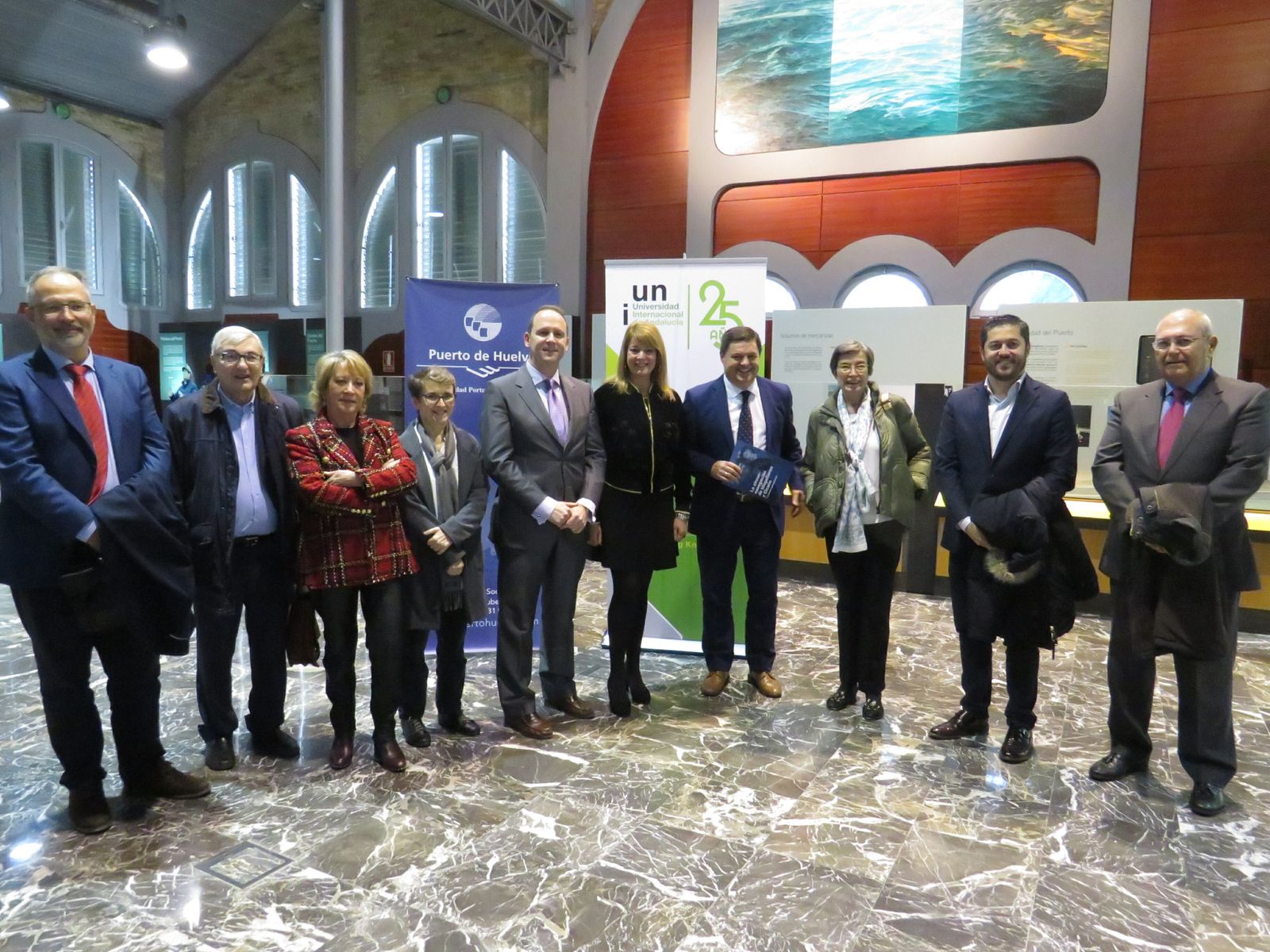 Imagen de los participantes en la jornada sobre la primera vuelta al mundo.