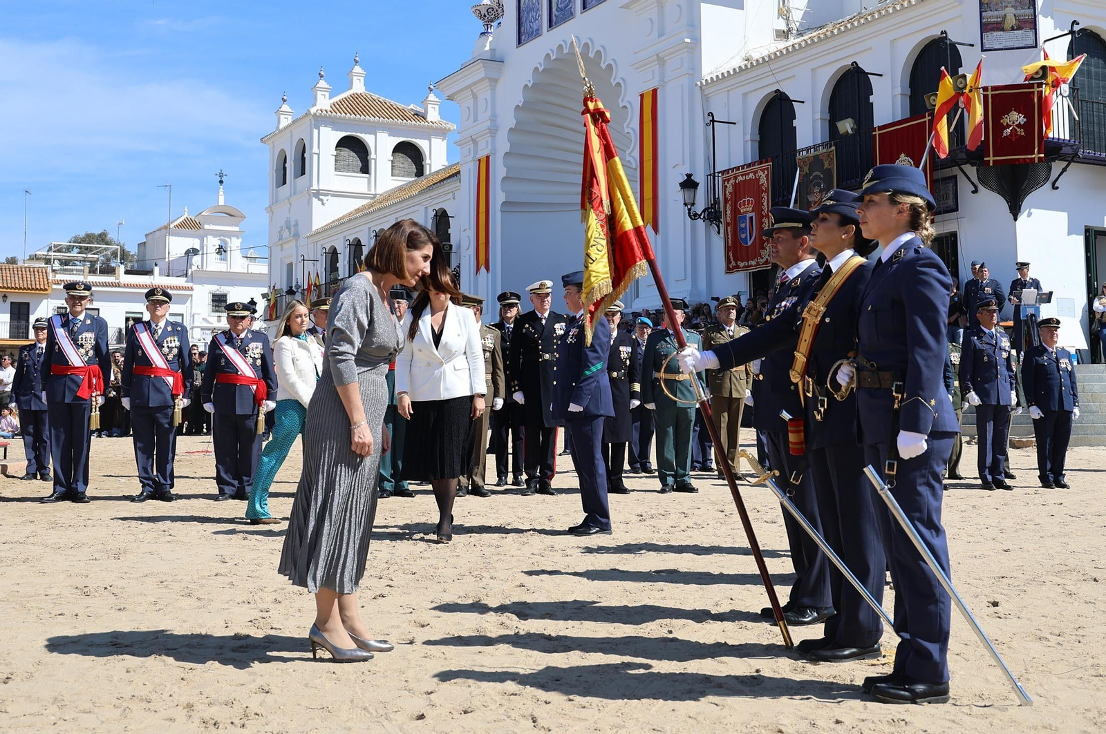 Imágenes del acto de Juramento o Promesa de Fidelidad a la Bandera Nacional en El Rocío