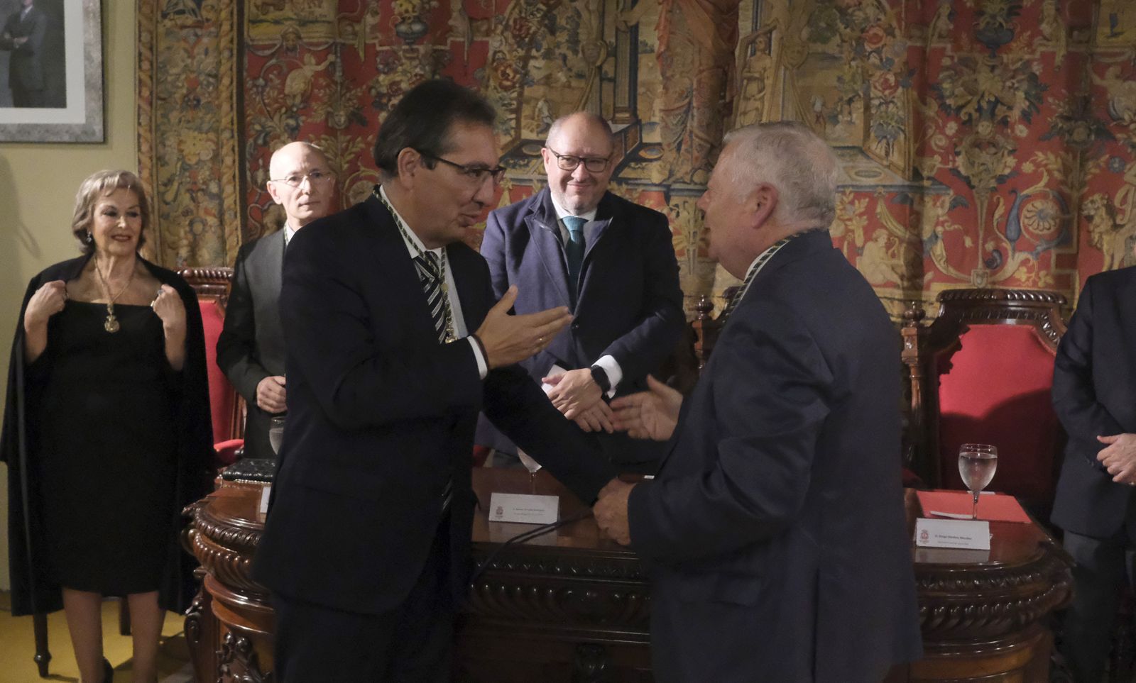 El ingreso del presidente de la Fundación Cajasol, Antonio Pulido, en la Real Academia de Córdoba, en imágenes