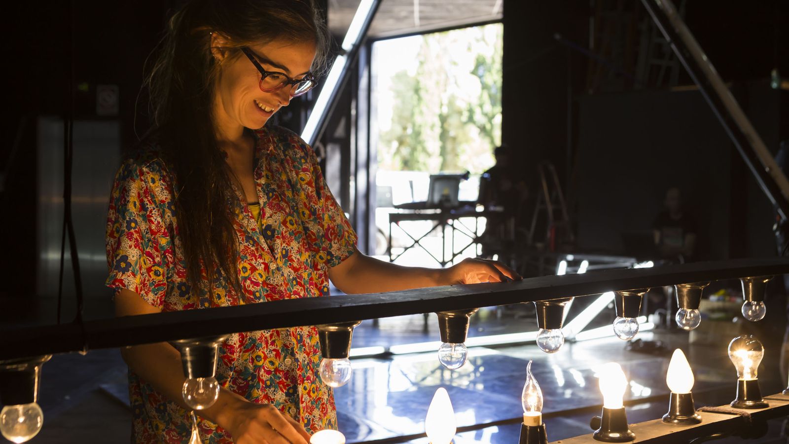 Irene Cantero, ante su instalación 'Mientras, hacia los años luz'.