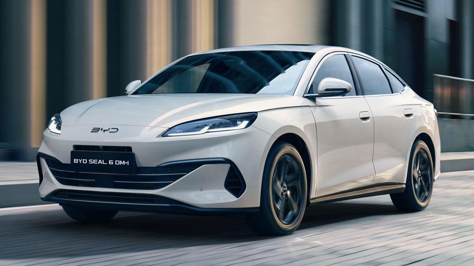 Cada nivel de equipamiento se combinará con un sistema de propulsión de diferente potencia, usando el Boost el básico y el Comfort el más potente.