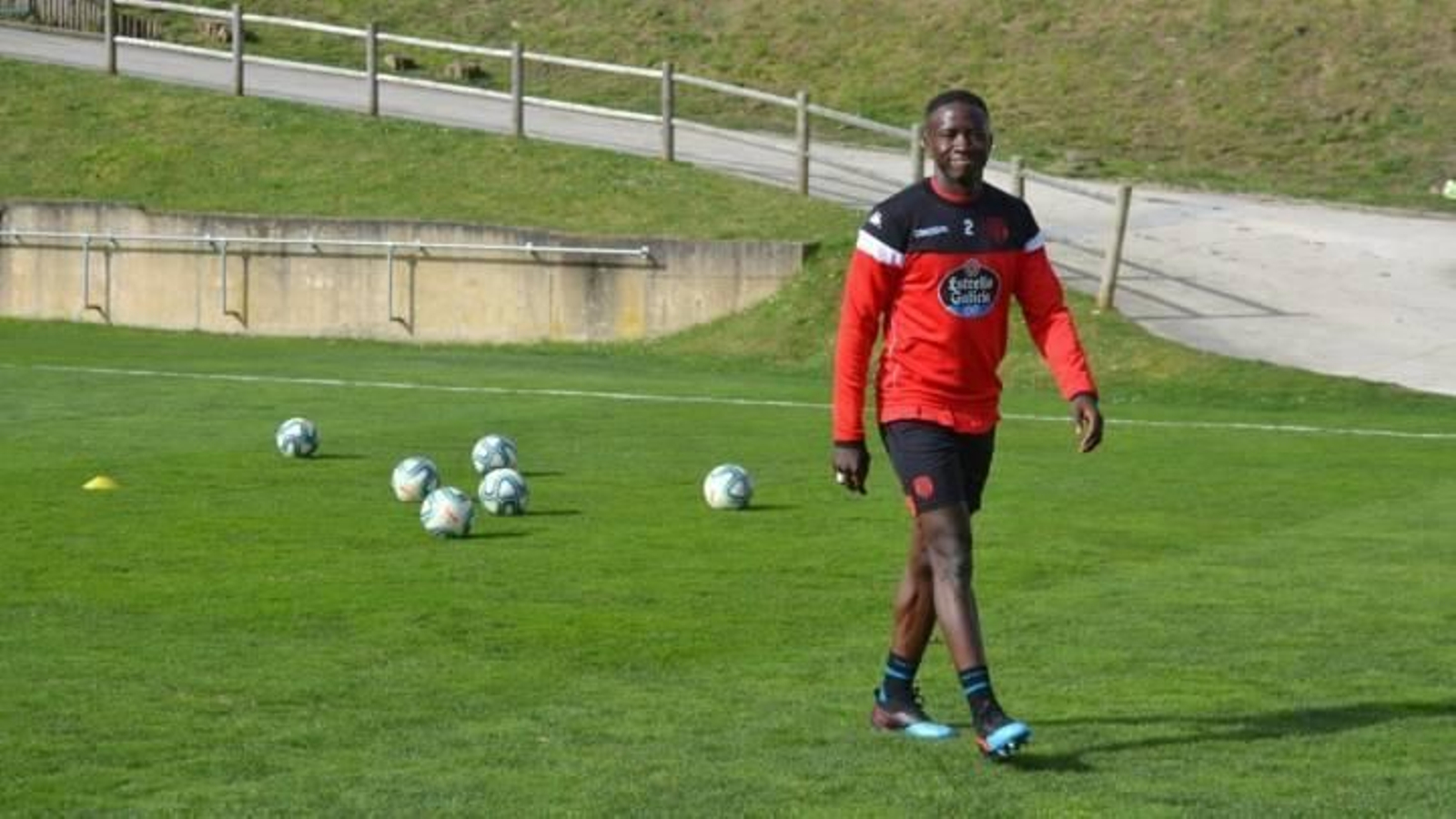 Serge Leuko, durante un entrenamiento con el CD Lugo